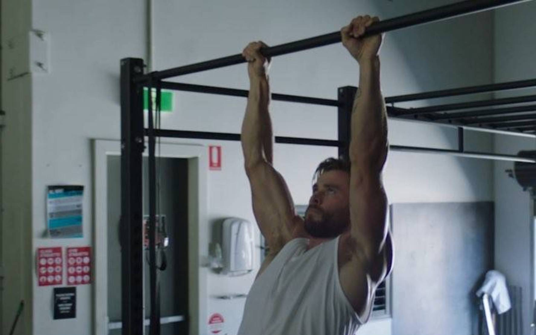 Chris Hemsworth and the Secrets of Physical Preparation for a Role in a New Blockbuster.